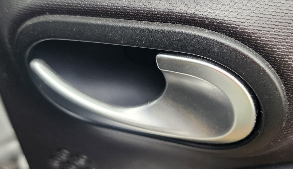 4FOUR RIGHT REAR INNER HANDLE