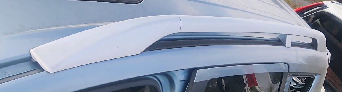 OUTLANDER LEFT ROOF RACK