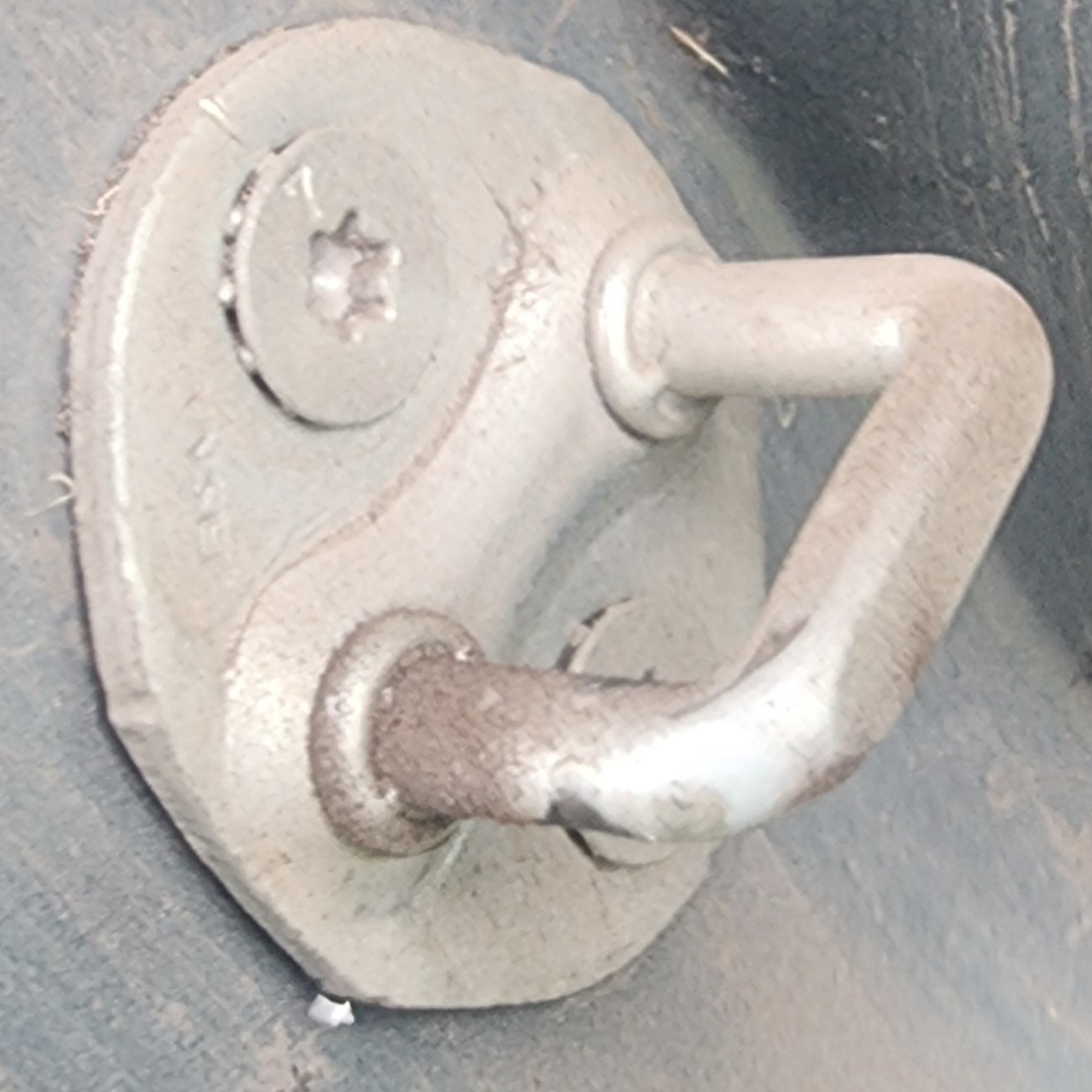 OUTLANDER RIGHT REAR DOOR STRIKER