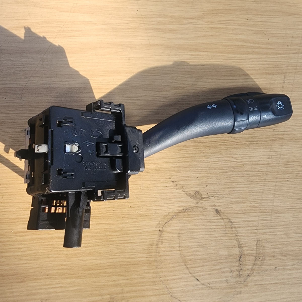 H-1 LIGHT/INDICATOR SWITCH