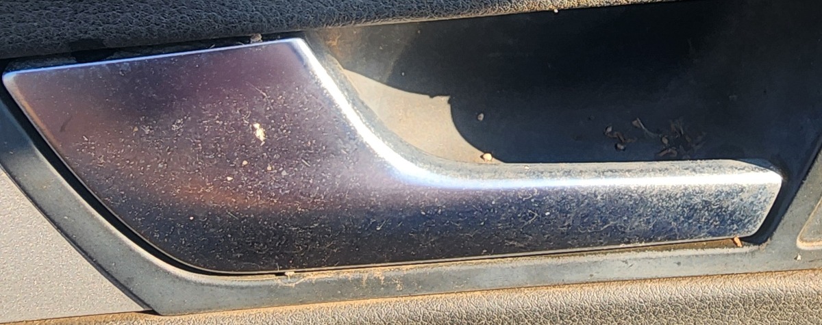A4 B8 LEFT FRONT INNER HANDLE