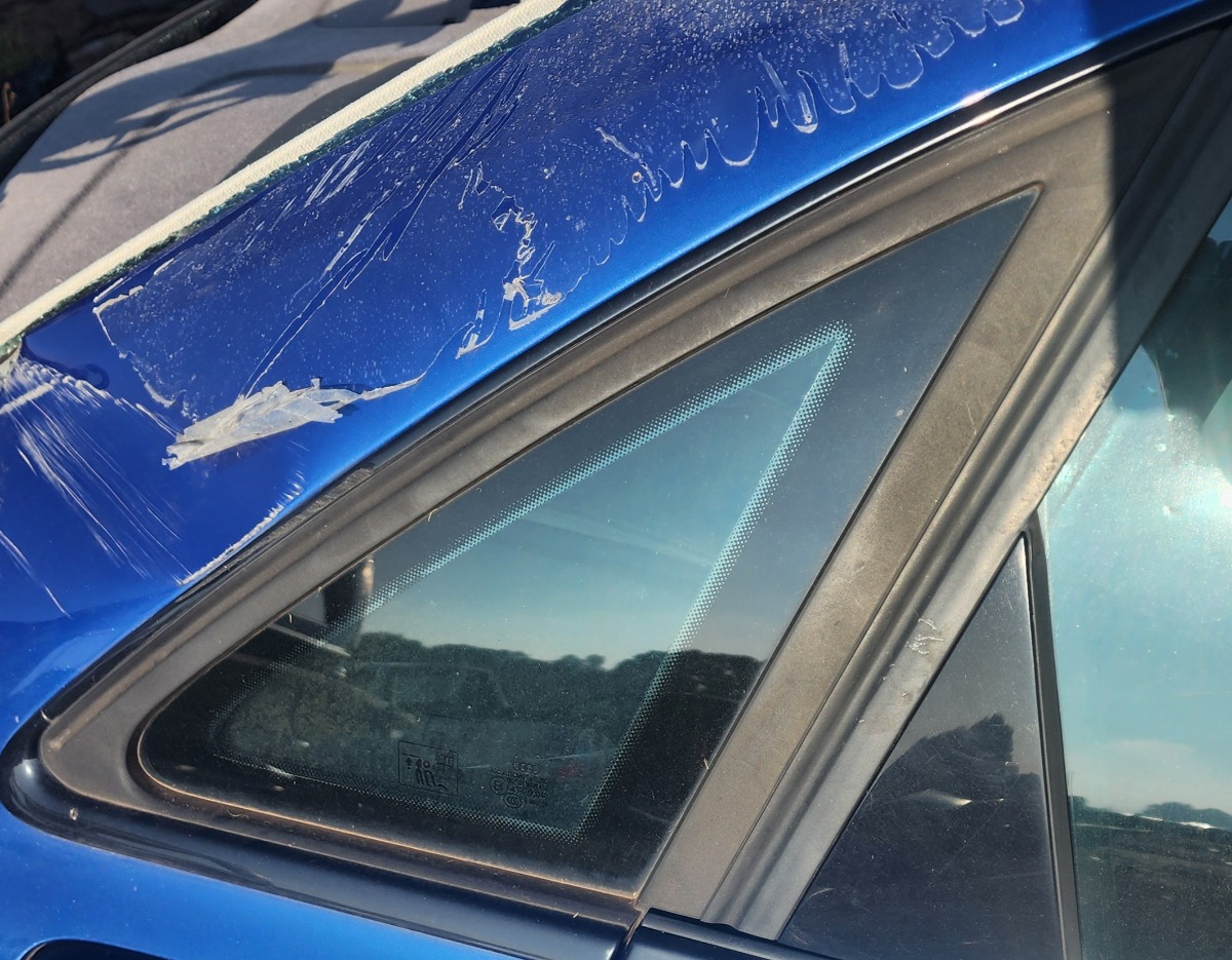 A4 B8 RIGHT REAR QUARTER VENT