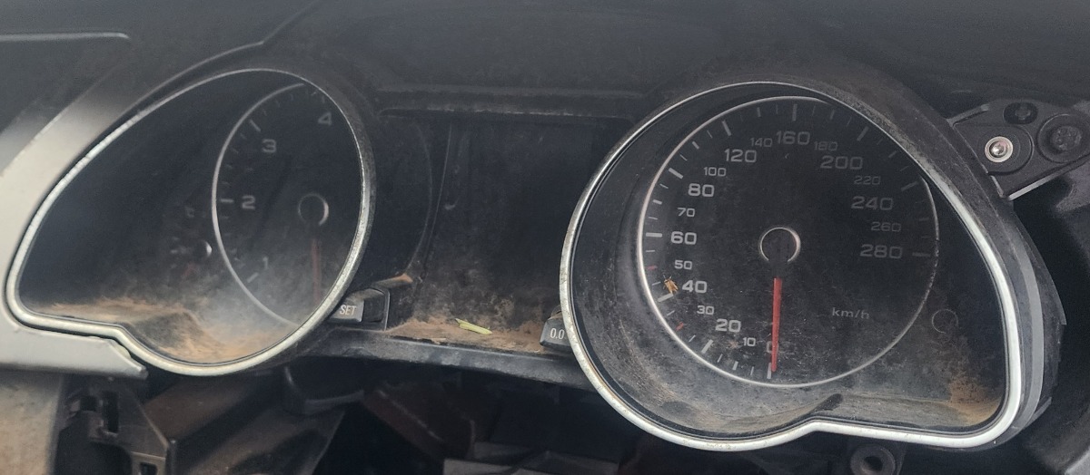 A5 2.0TDI SPEEDO CLUSTER