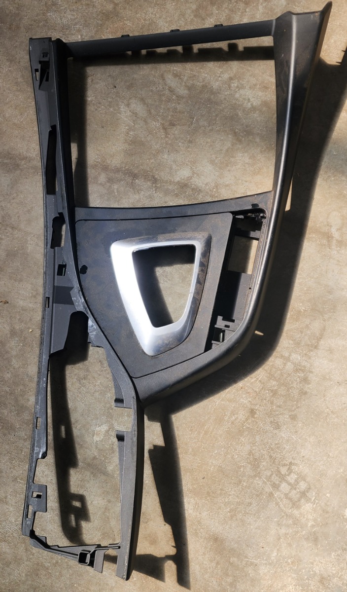 F22 CENTRE CONSOLE TRIM