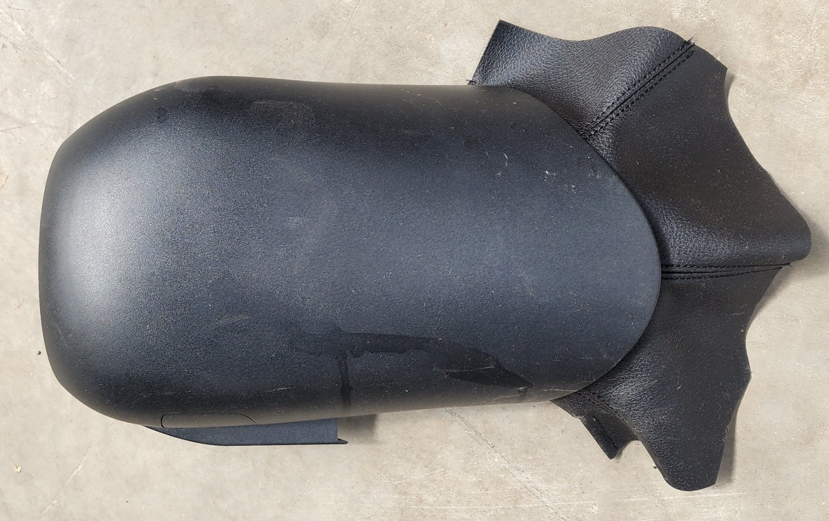 F22 LOWER STEERING COVER