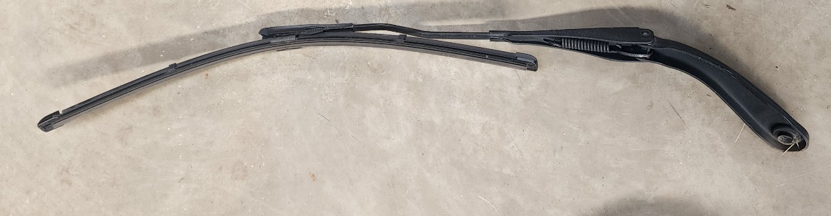 F22 Wiper Arm Right Front