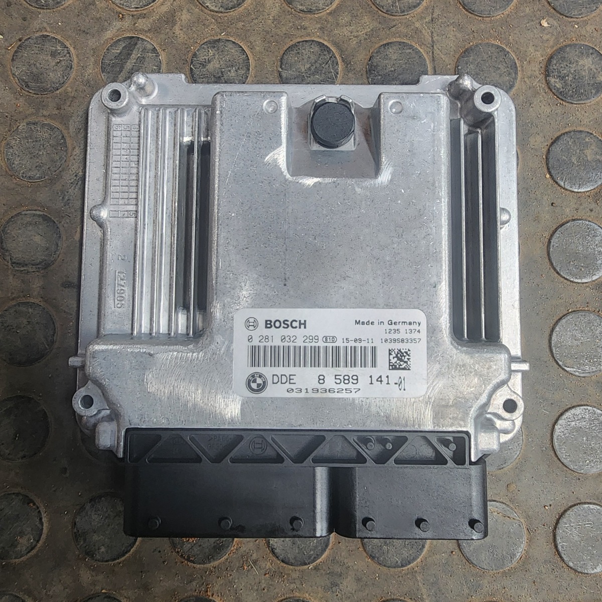 F22 COMPUTER BOX