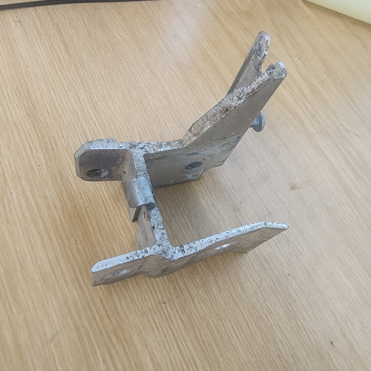 F22 RADIATOR SUPPORT