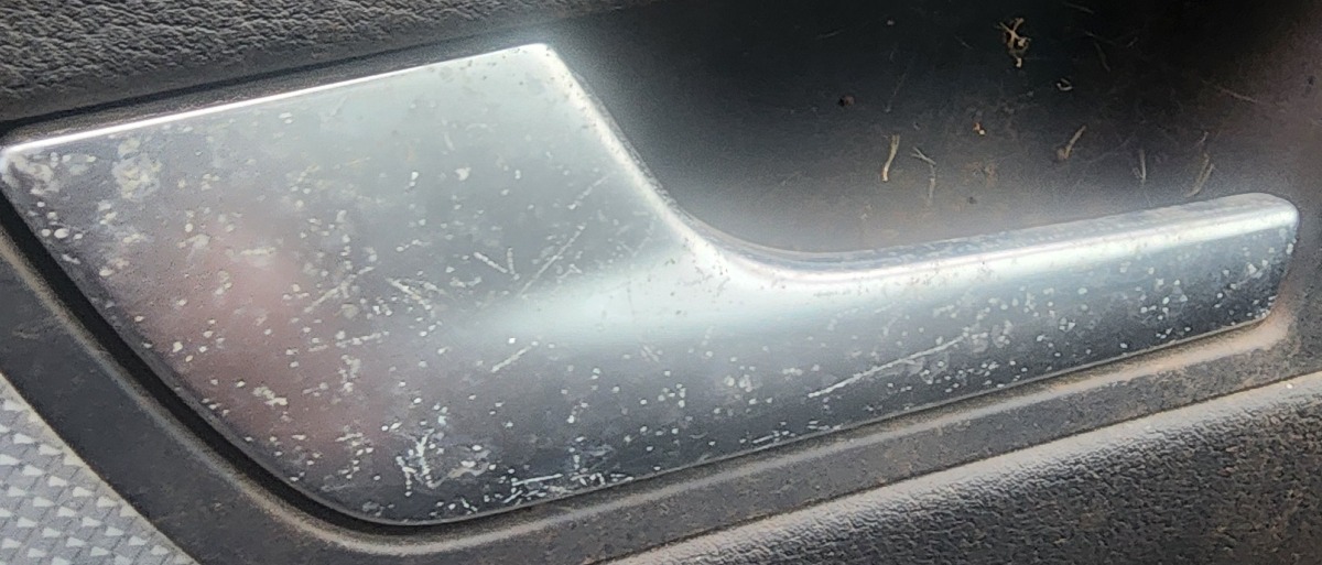 A5 LEFT FRONT INNER HANDLE