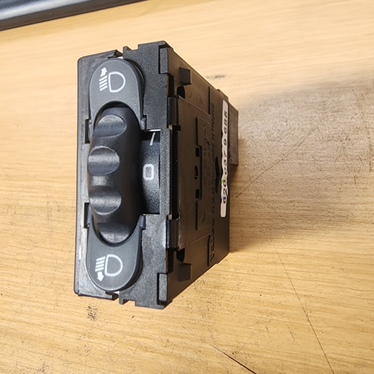 4FOUR HEADLIGHT LEVELER