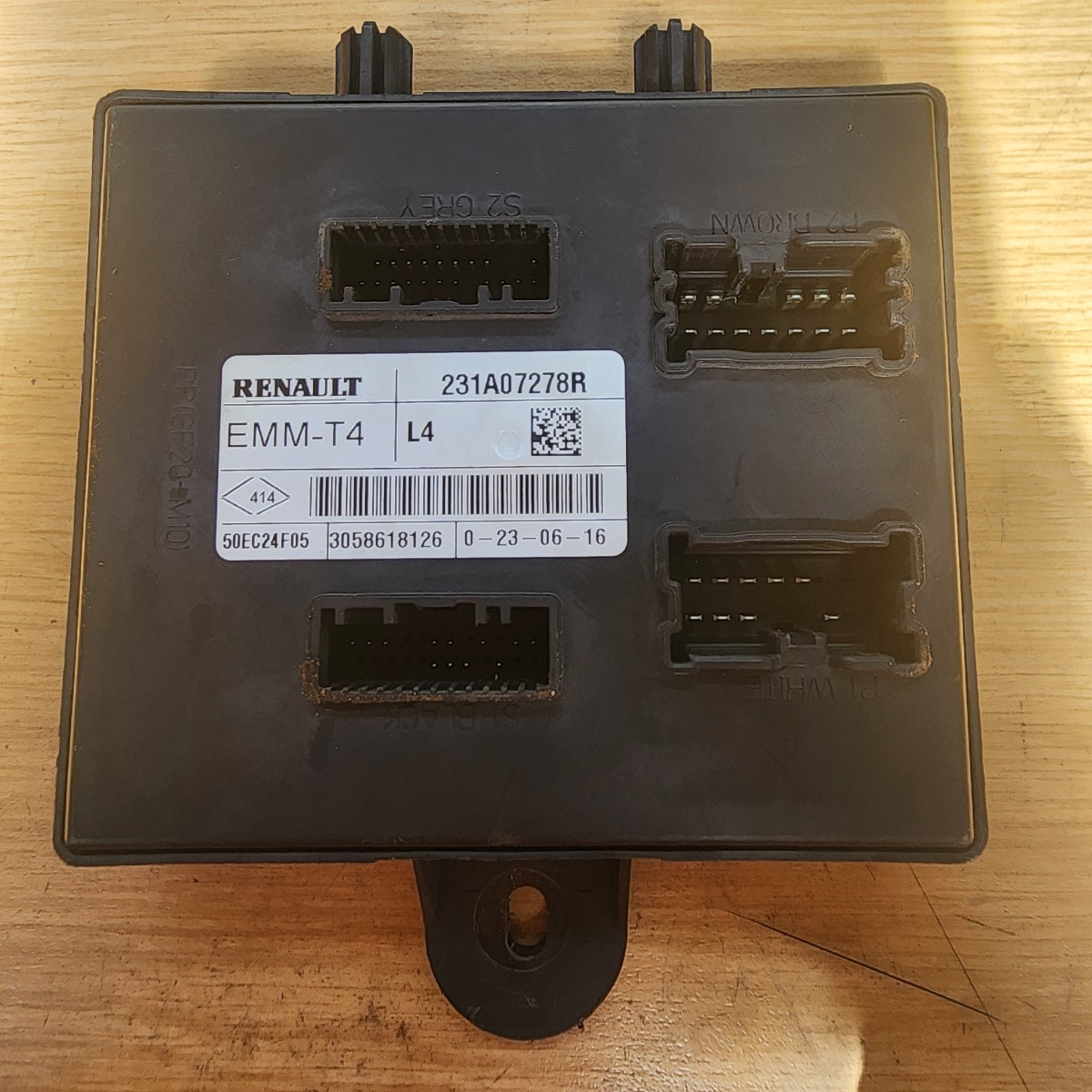 4FOUR BCM FUSEBOX