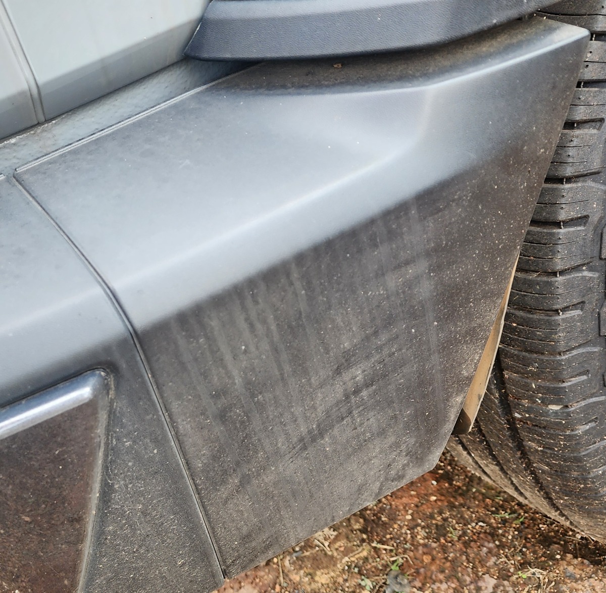 TANK 300 RIGHT REAR BUMPER CORNER FRONT PIECE