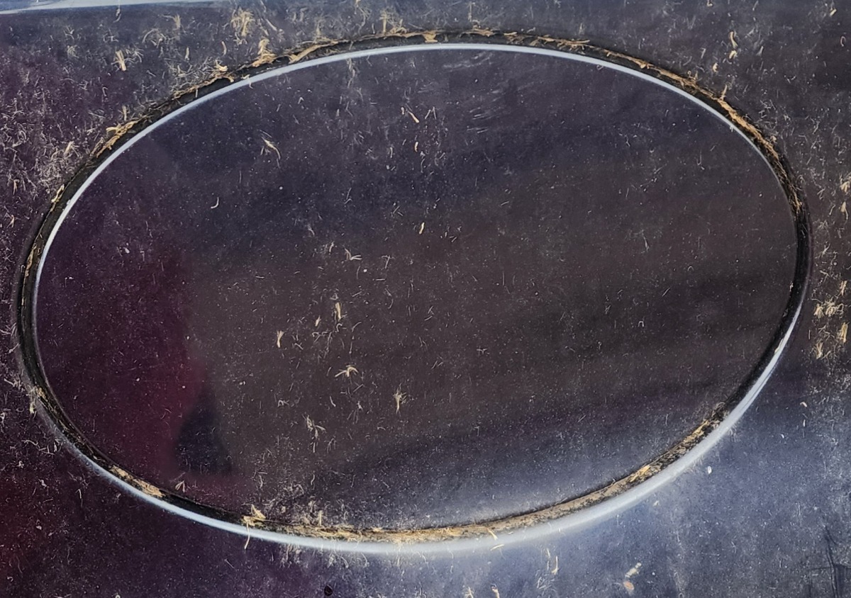 W164 FUEL FLAP