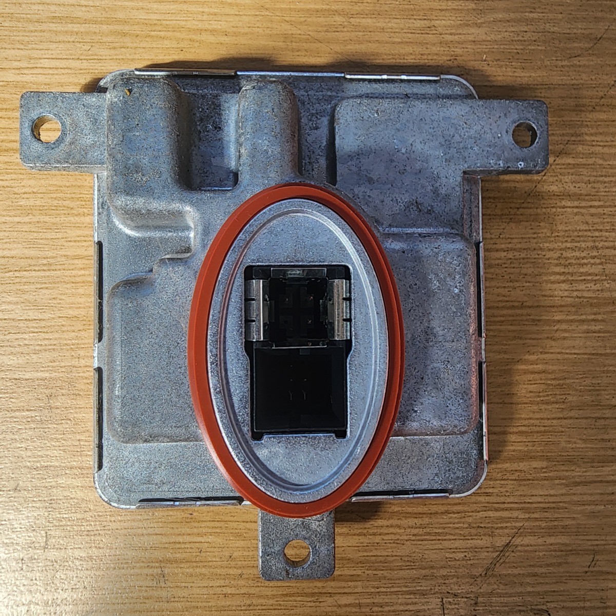 F22 XENON BALLAST RIGHT