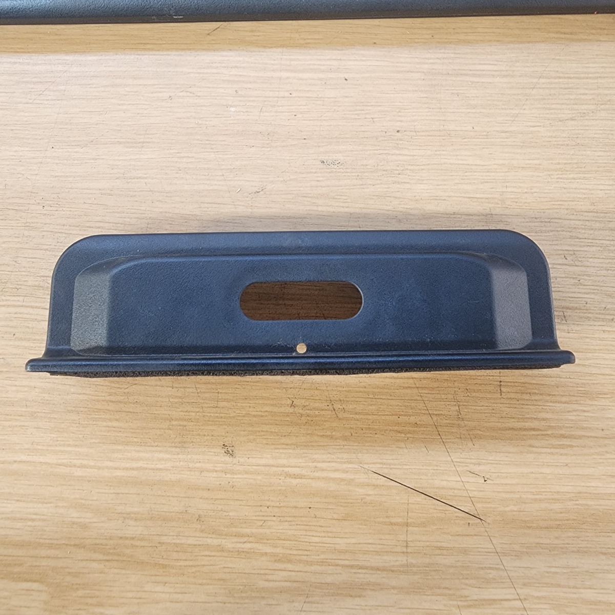 SWIFT TAILGATE SWITCH TRIM