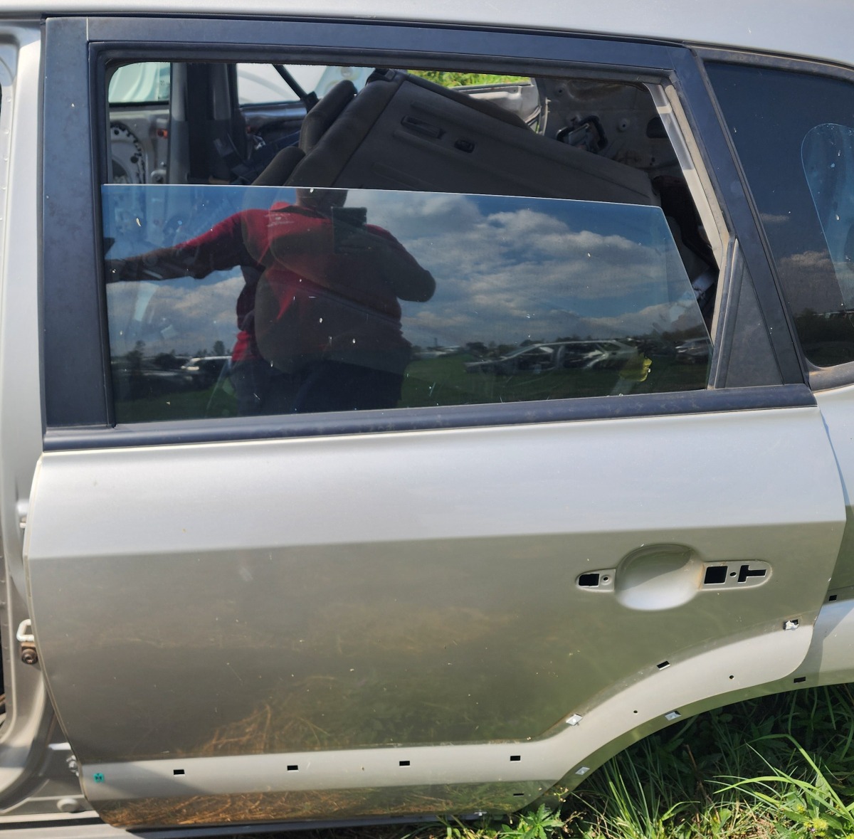 TUCSON LEFT REAR DOOR (SHELL)
