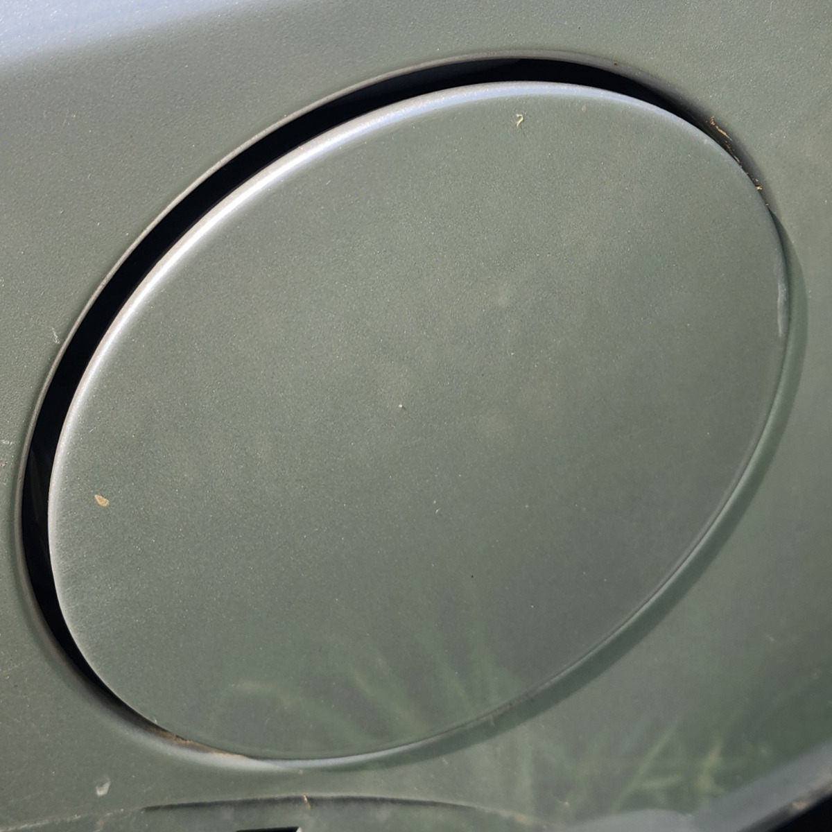 TUCSON FUEL FLAP