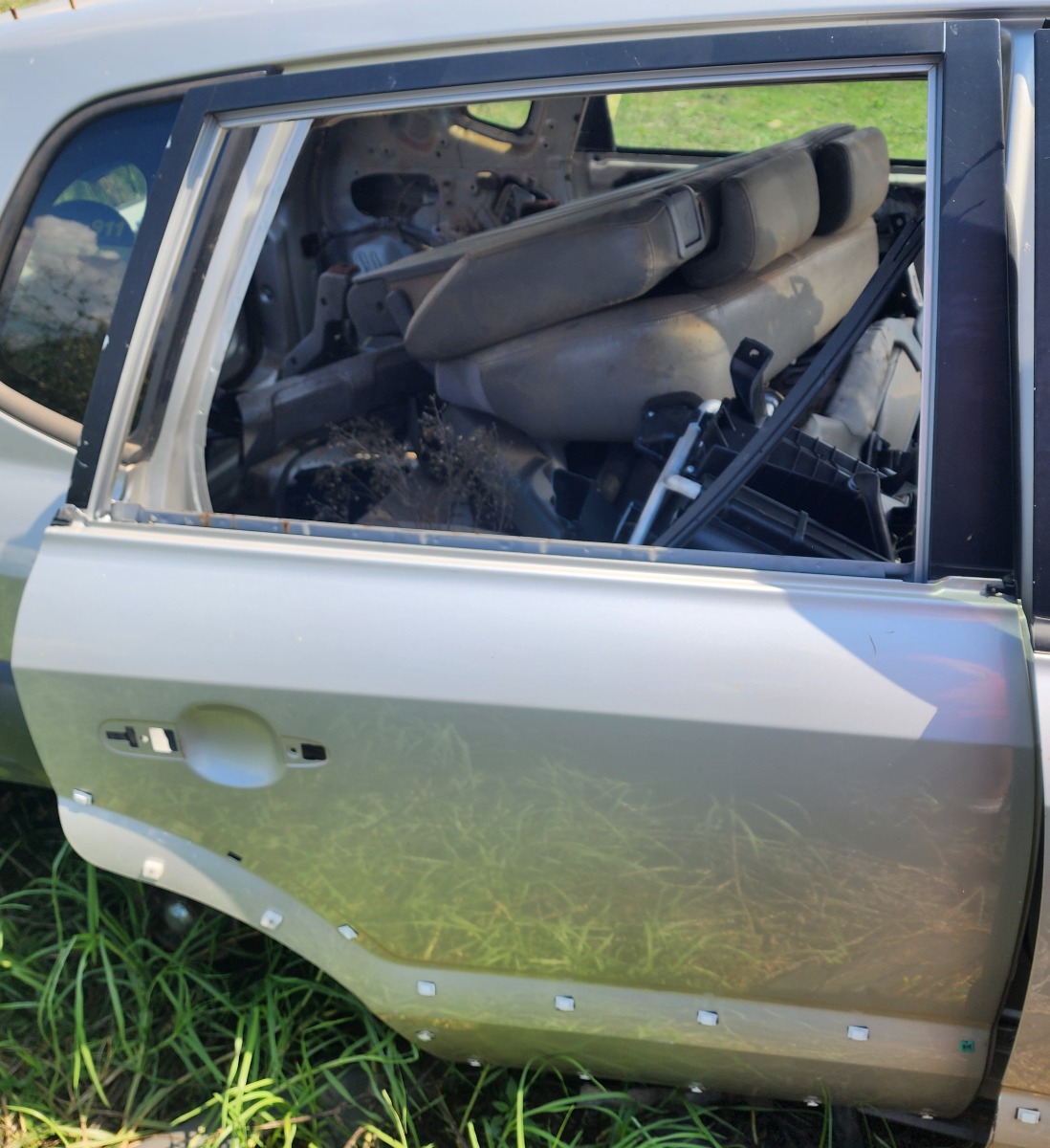 TUCSON RIGHT REAR DOOR (SHELL)