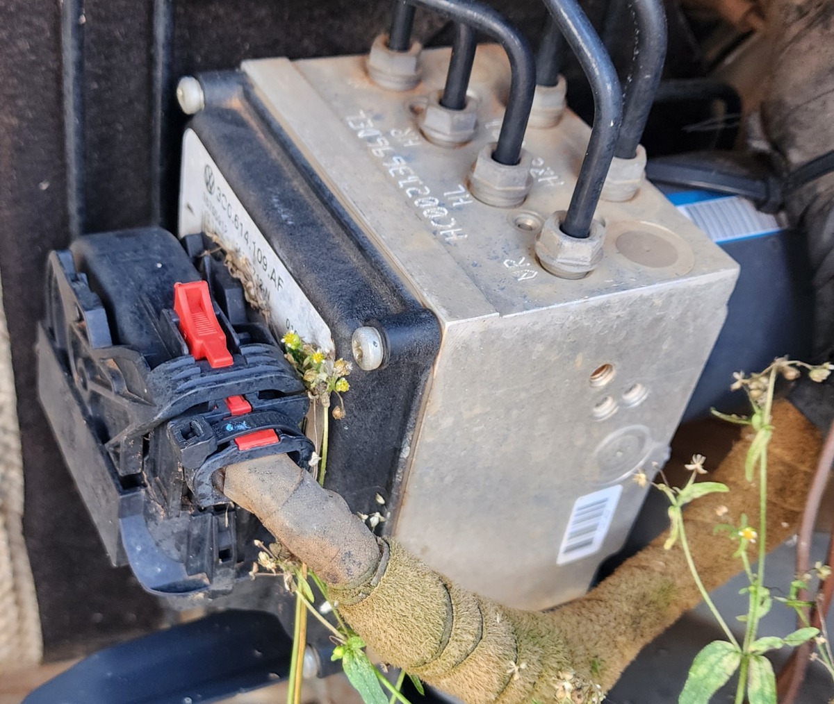 PASSAT CC ABS PUMP