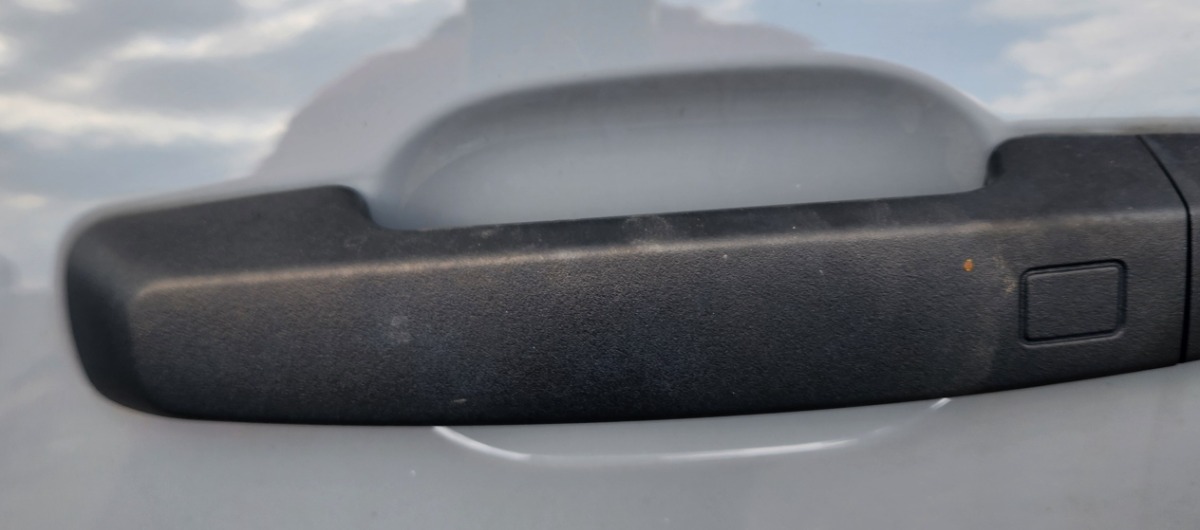 TANK 300 LEFT FRONT HANDLE