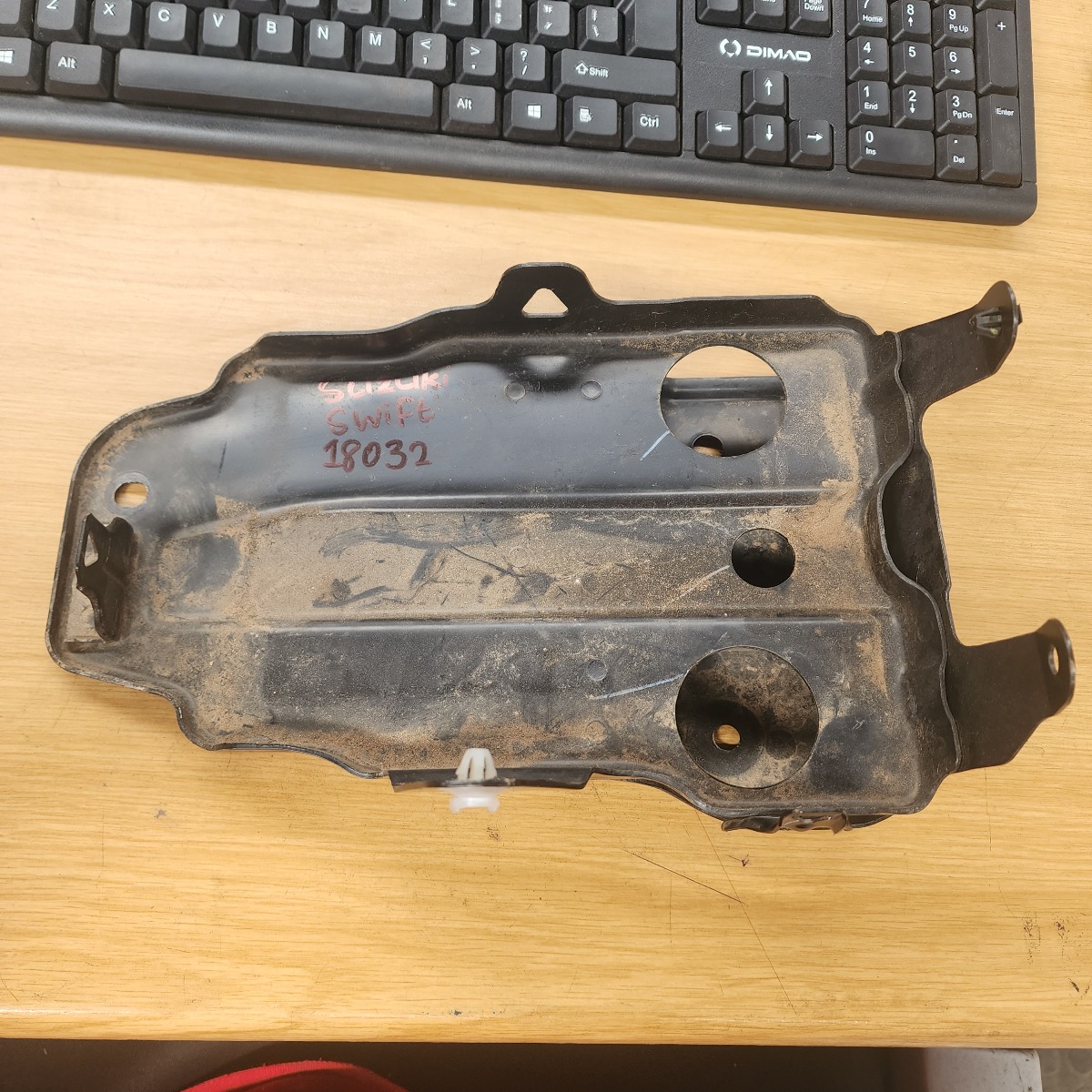SWIFT BATTERY TRAY