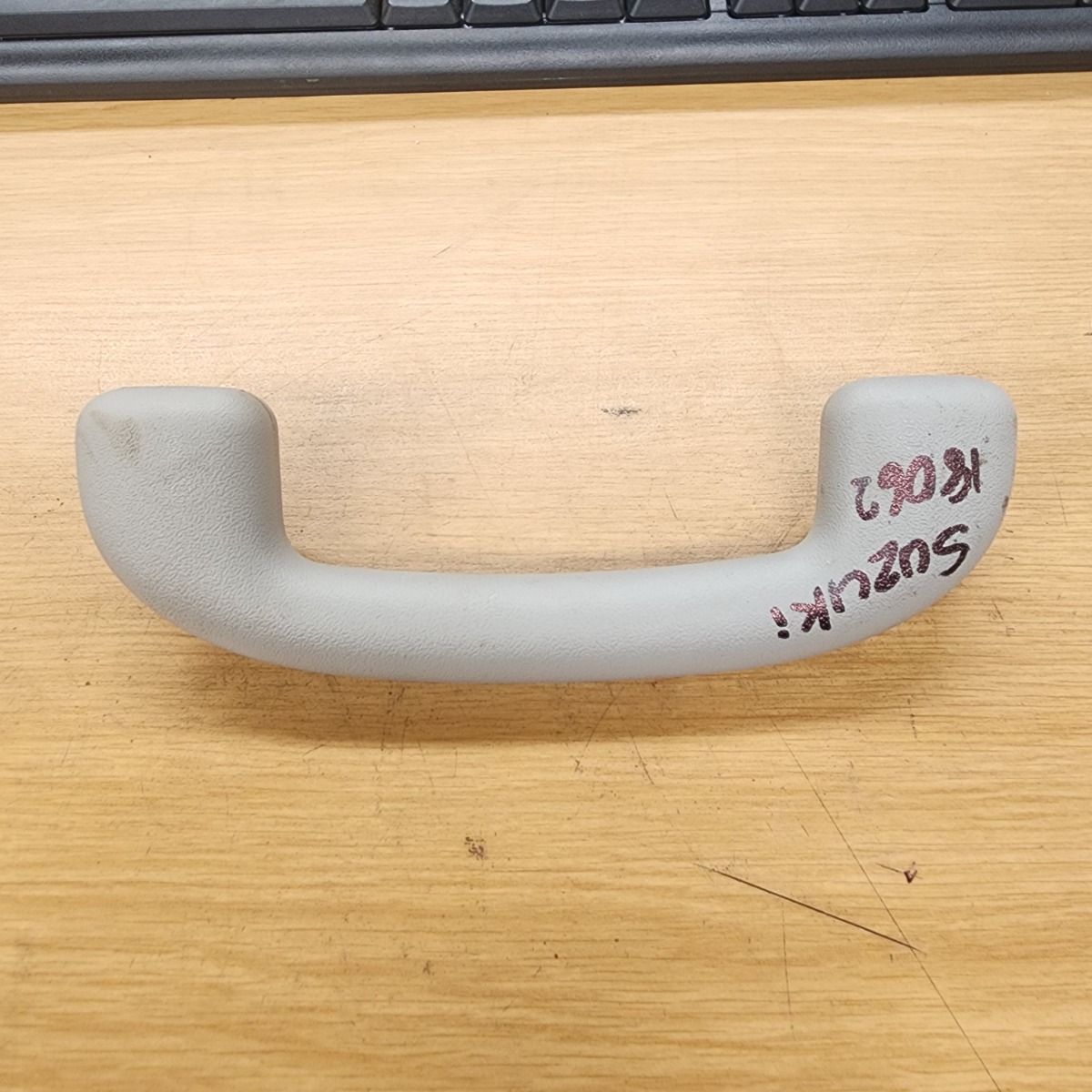 SWIFT LEFT FRONT GRAB HANDLE