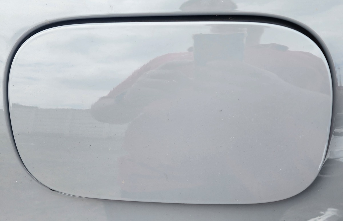 TANK 300 FUEL FLAP