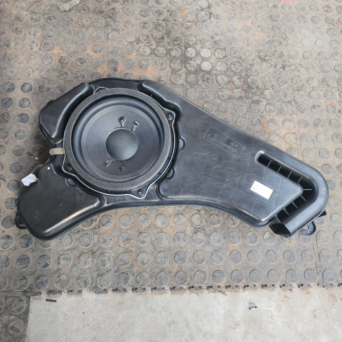 TANK 300 SUBWOOFER