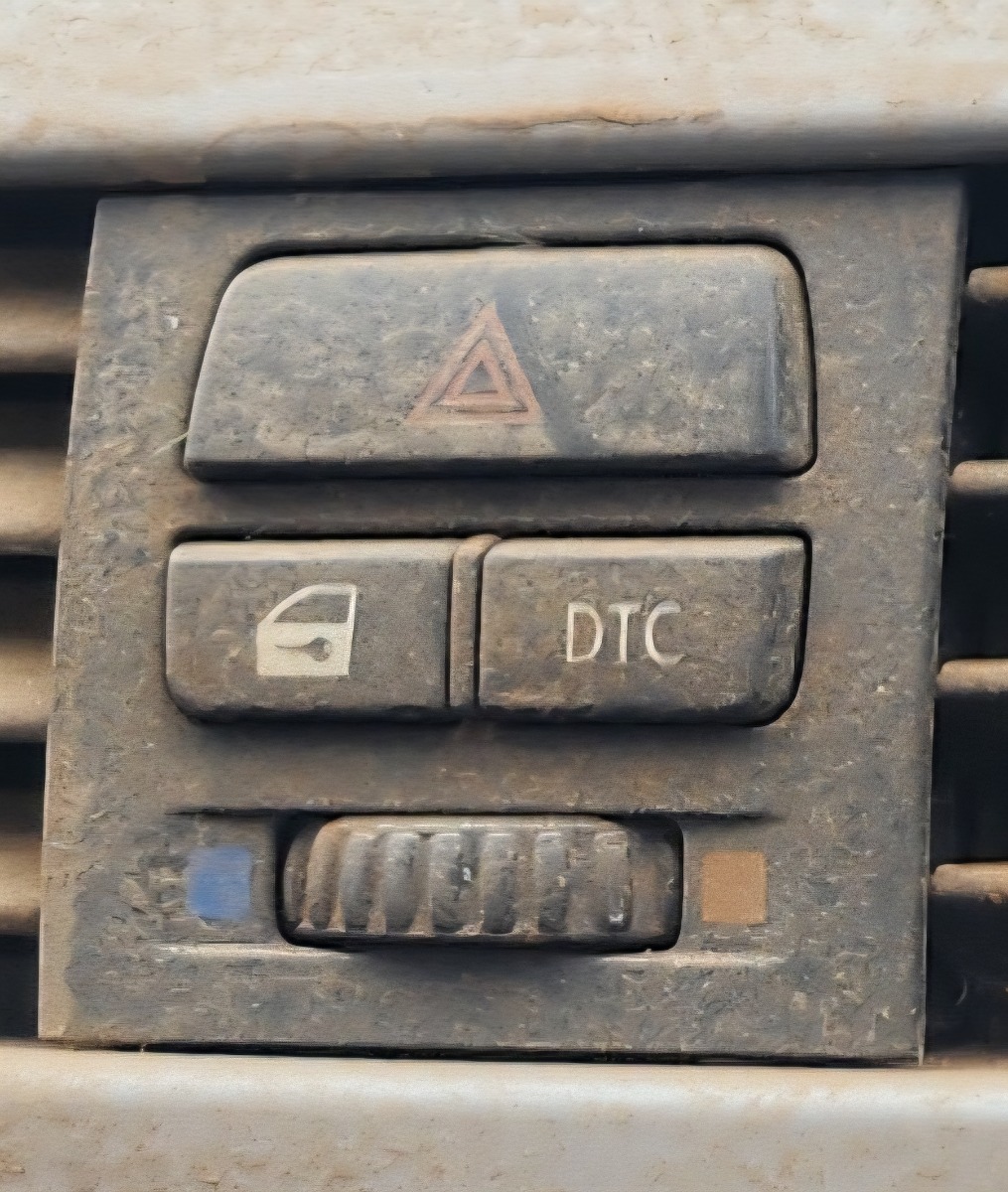 E90 HAZARD SWITCH