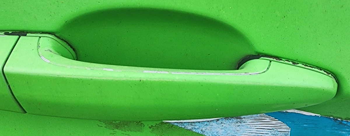 E90 RIGHT REAR DOOR HANDLE