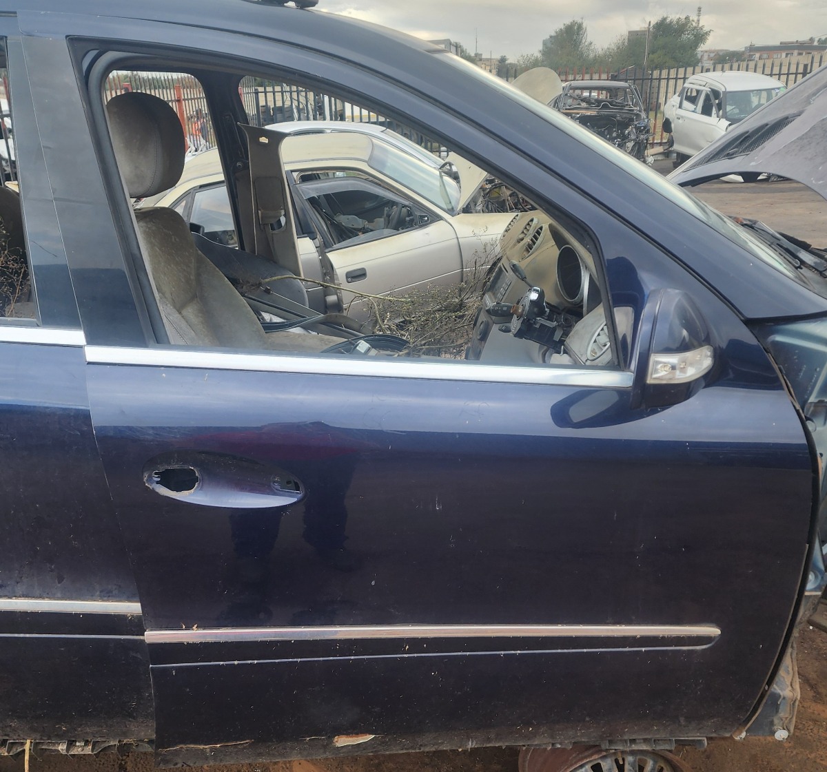 W164 RIGHT FRONT DOOR (SHELL)