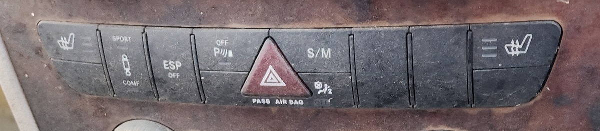 W164 CENTRE SWITCH PANEL