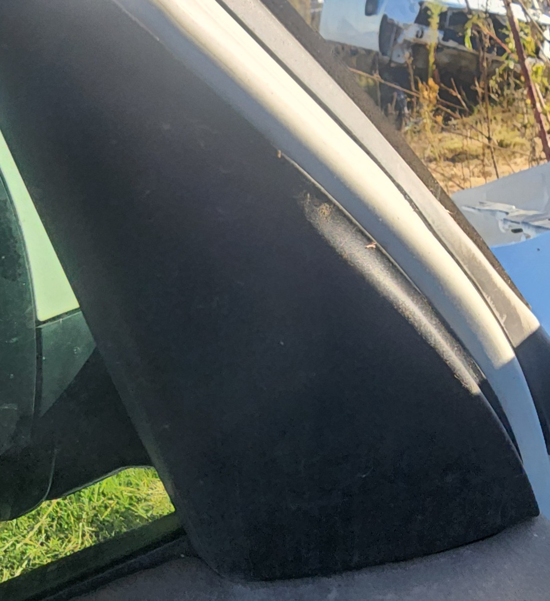 E83 LEFT INNER MIRROR TRIM