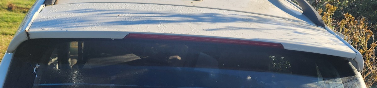 E83 TAILGATE SPOILER