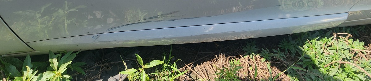 MEGANE 3 LEFT DOOR LOWER TRIM