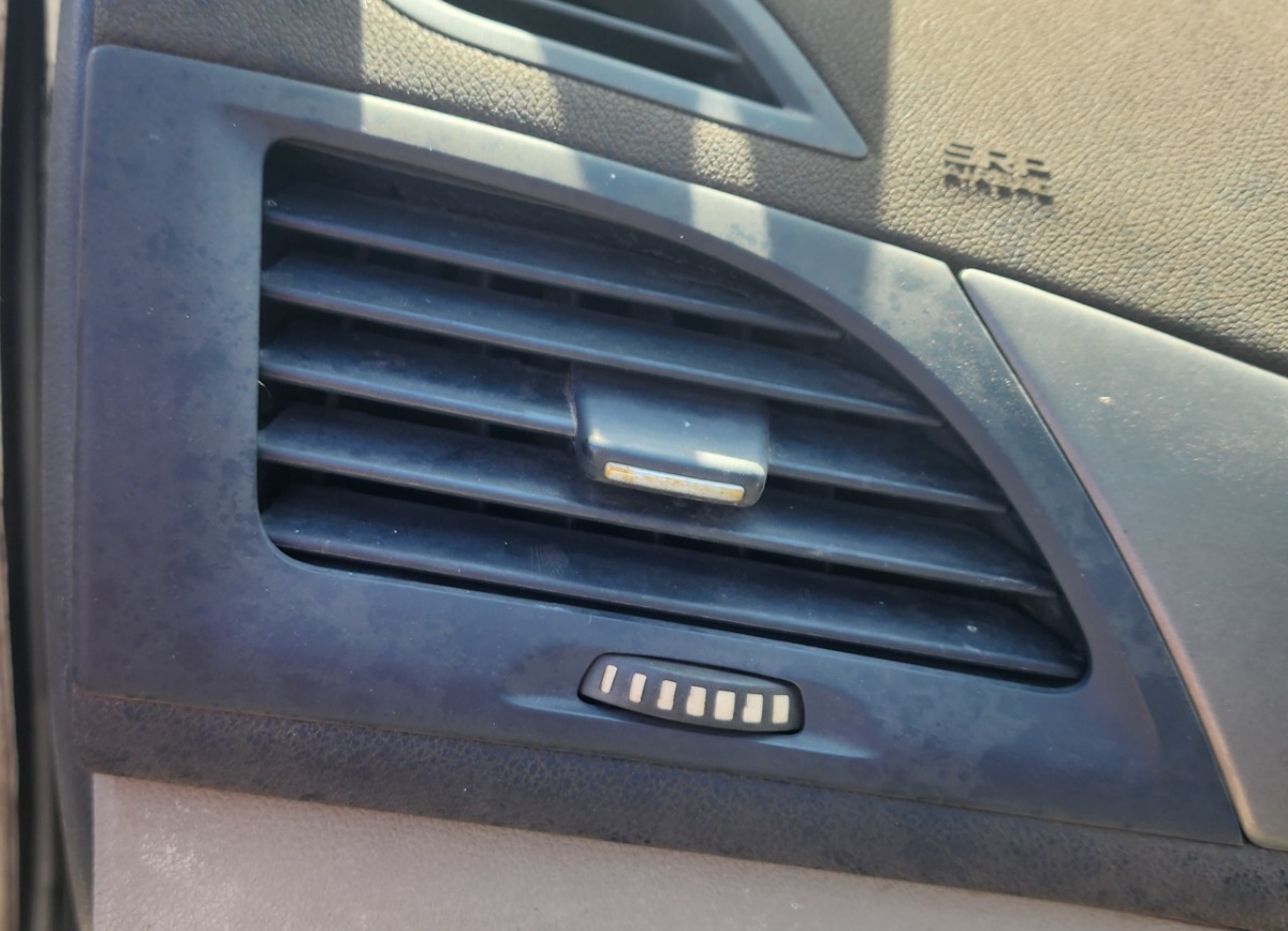 MEGANE 3 LEFT DASH VENT