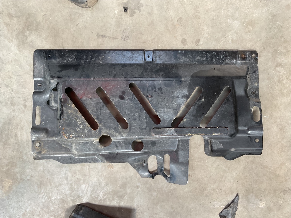TRAFFIC LOWER ENGINE PROTECTOR COVER