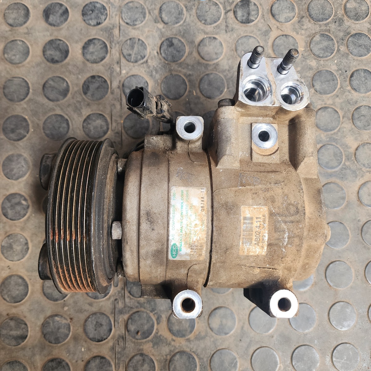 H1 2.5 CRDI AIRCON PUMP