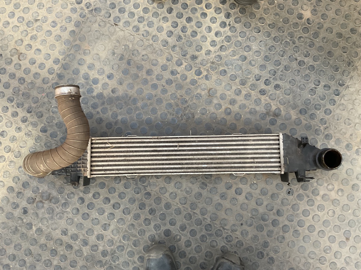 W204 INTERCOOLER