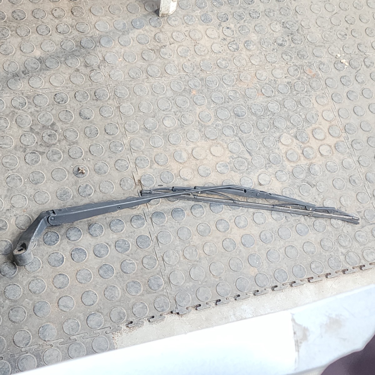 S-PRESSO RIGHT WIPER ARM