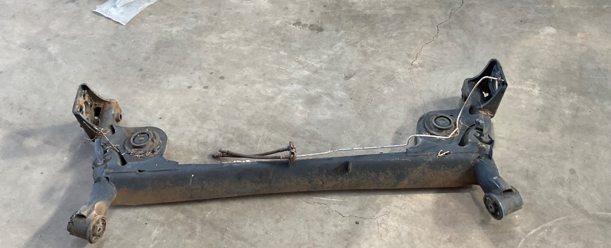 NP200 1.6L REAR AXLE