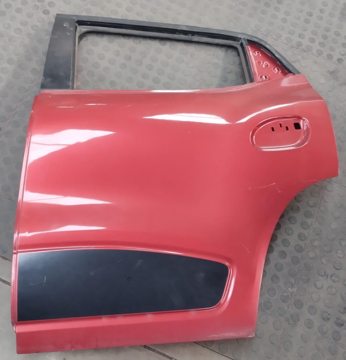 KWID LEFT REAR DOOR (SHELL)