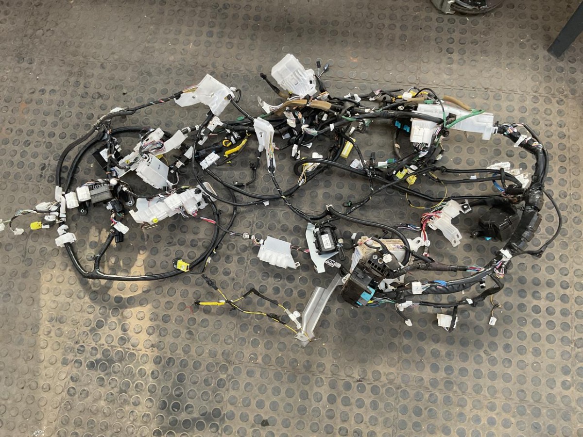 HILUX GD6 BODY WIRING