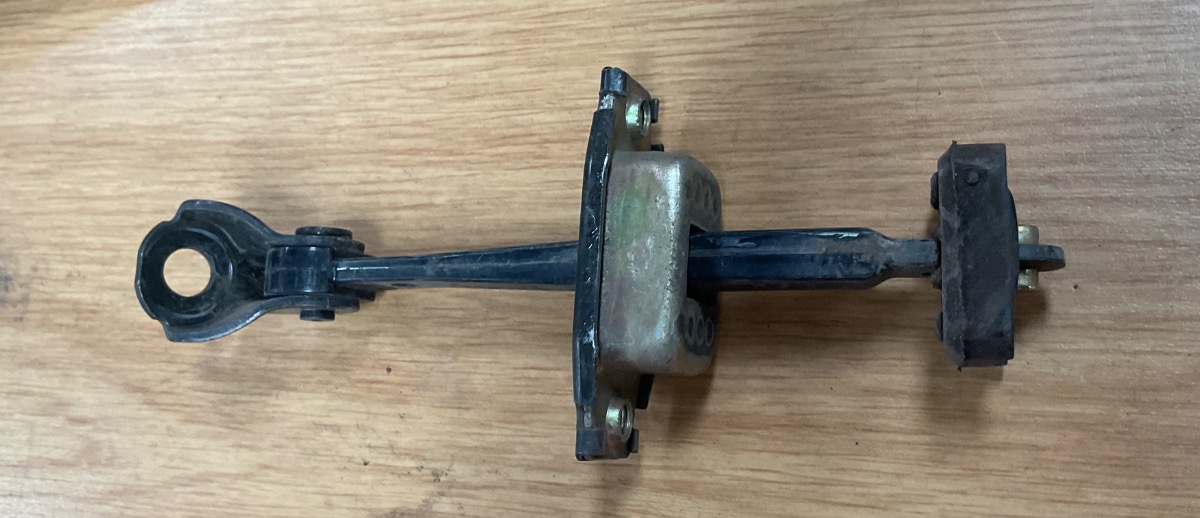 JAZZ FRONT RIGHT DOOR CHECK STRAP