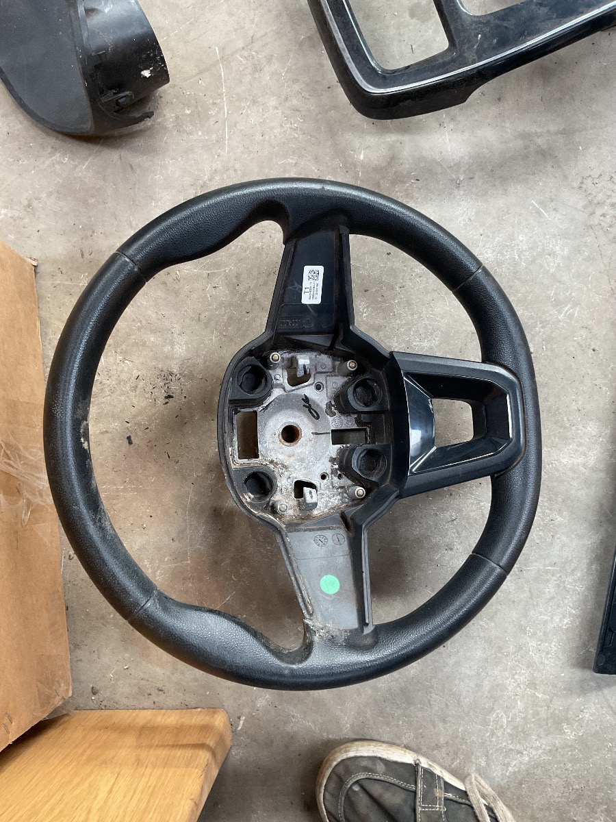 KIGER STEERING WHEEL
