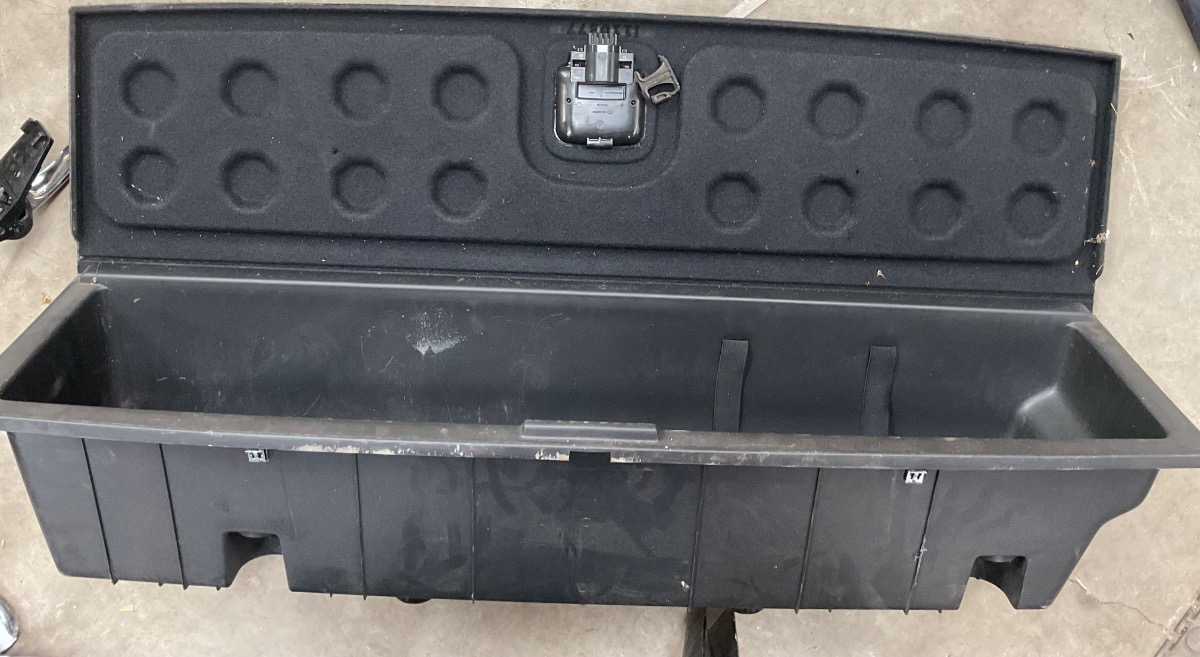 ORLANDO REAR STORAGE TRUNK STOWAY