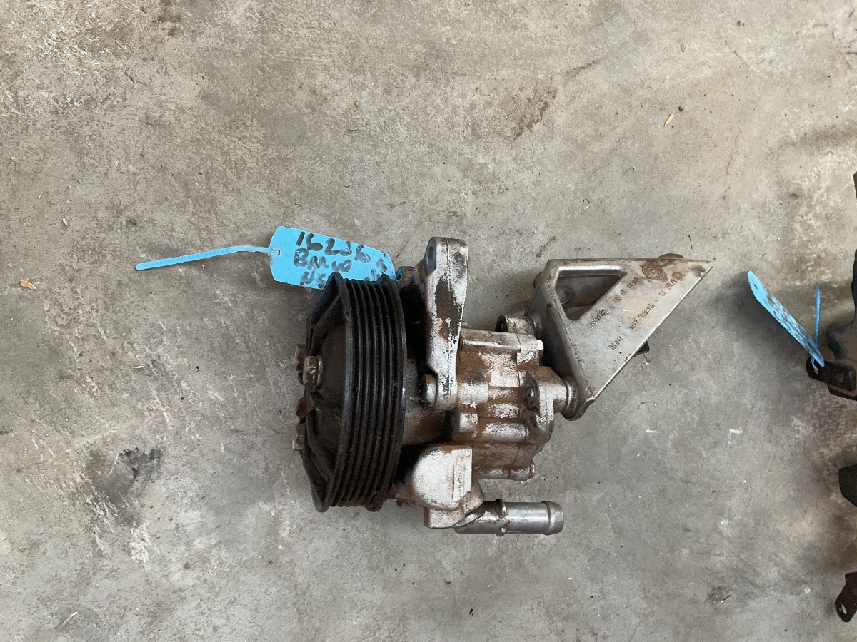 325I (E90) POWER STEERING PUMP