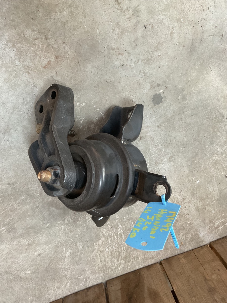 i20LEFT SIDE ENGINE MOUNTING