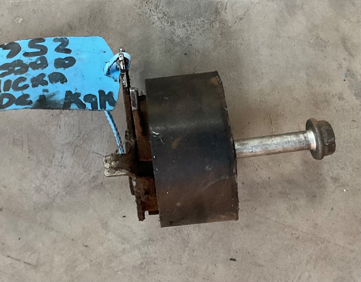 MICRA IDLER PULLEY WHEEL