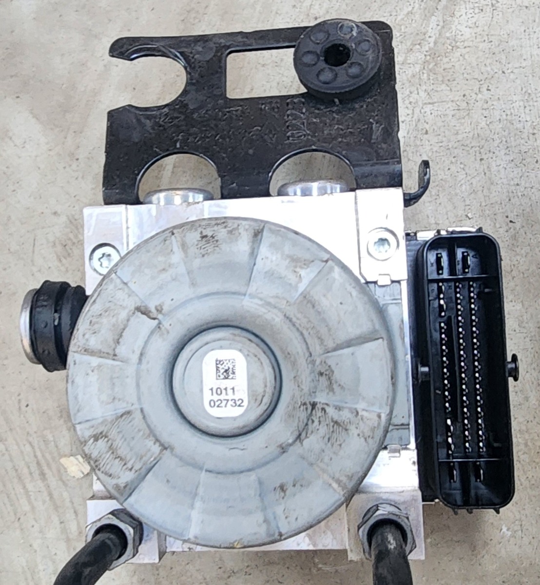TRAFFIC IV ABS PUMP